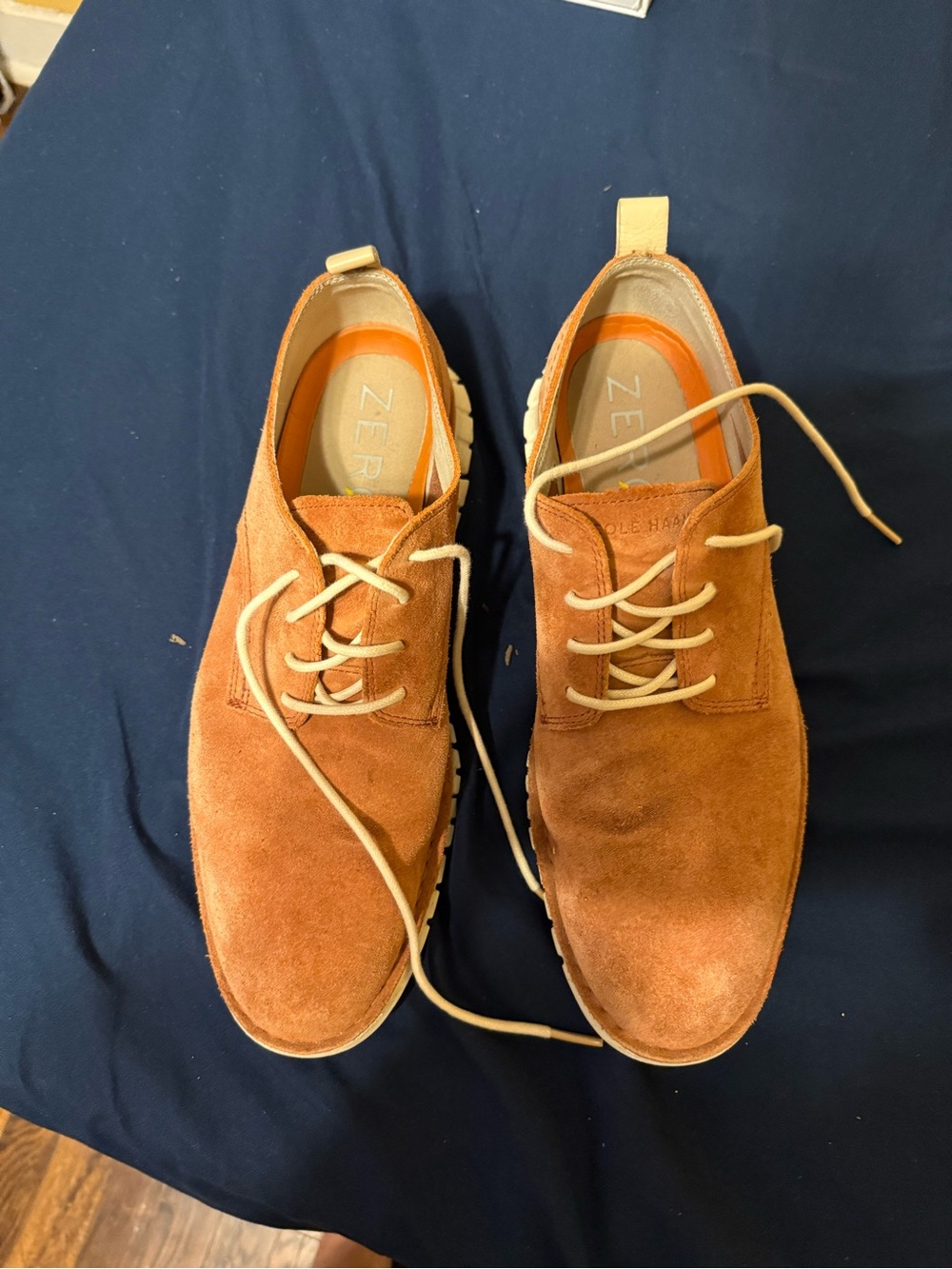 Cole Haan Men’s Chukka Boots in Suede Tan